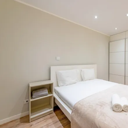 Rent this 2 bed apartment on Taste of Pakistan in Rua de São Pedro Mártir, 1100-591 Lisbon