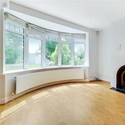 Image 2 - Enfield Road, London, EN2 7HA, United Kingdom - Duplex for rent