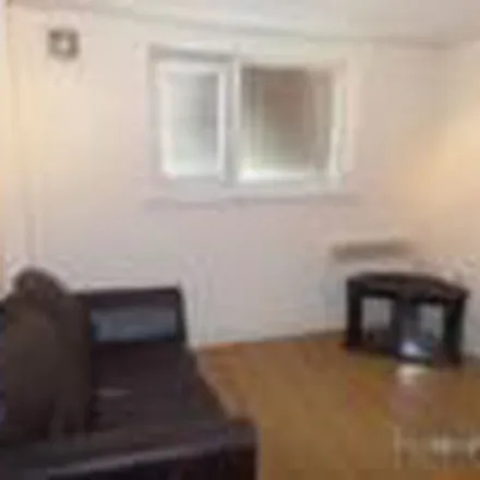 Image 1 - Mickriss Communications, Broadway, Cardiff, CF24 1NF, United Kingdom - Apartment for rent