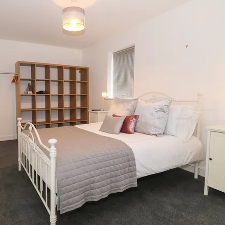 Rent this 2 bed townhouse on Pwllheli in LL53 5YR, United Kingdom