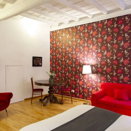 Rent this studio apartment on via della Paglia 11