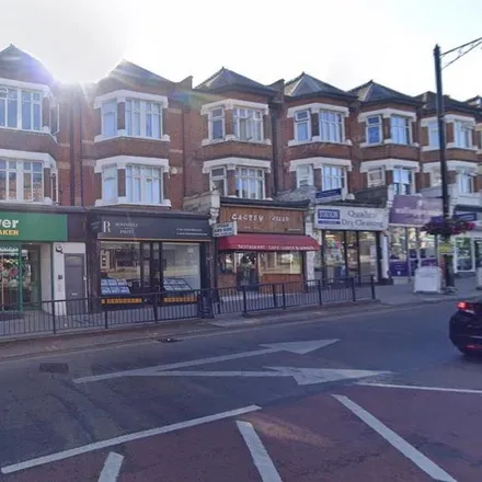 Image 7 - NatWest, Woodcote Road, London, SM6 0LY, United Kingdom - Apartment for rent