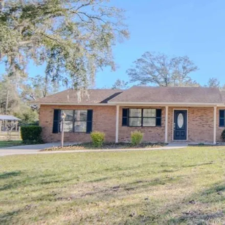 Buy this 3 bed house on 2009 Cottage Avenue Southwest in Live Oak, FL 32064