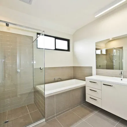Image 8 - 8 Douglas Avenue, Chelsea VIC 3196, Australia - Apartment for rent