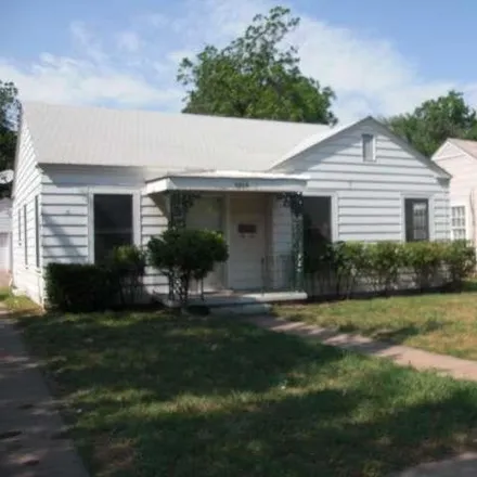 Buy this 2 bed house on 1810 Wilson Avenue in Wichita Falls, TX 76301