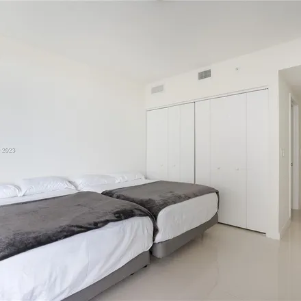 Rent this 3 bed apartment on Aria on the Bay in 488 Northeast 18th Street, Miami