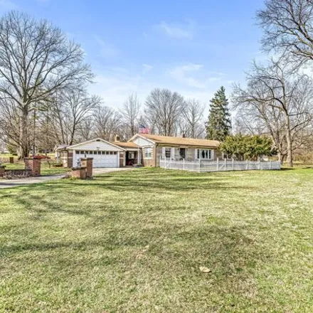 Image 2 - 6778 East Pleasant Run Parkway North Drive, Indianapolis, IN 46219, USA - House for sale