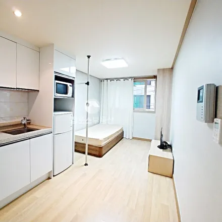 Image 2 - 서울특별시 강남구 논현동 193-4 - Apartment for rent