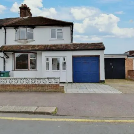 Rent this 4 bed duplex on 21 Addiscombe Road in Watford, WD18 0ND