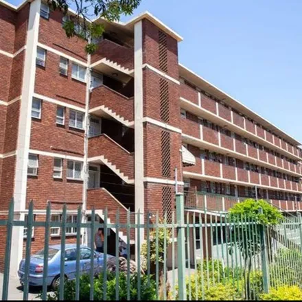 Image 7 - Glenwood Private School, Glenwood, George, 6546, South Africa - Apartment for rent