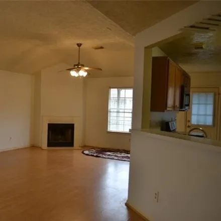 Image 4 - 13822 Dentwood Drive, Harris County, TX 77014, USA - House for rent