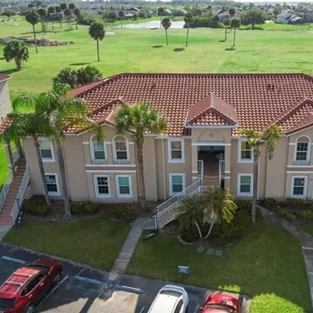 Buy this 3 bed condo on Kissimmee Oaks Golf Club in 1500 The Oaks Boulevard, Kissimmee