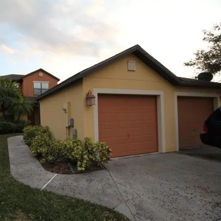 Rent this 3 bed townhouse on 958 Luminary Circle in Melbourne, FL 32901