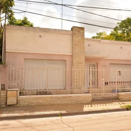 Buy this 3 bed house on Basílica Nuestra Señora de Luján in 4 - 9 de Julio, Luján Centro