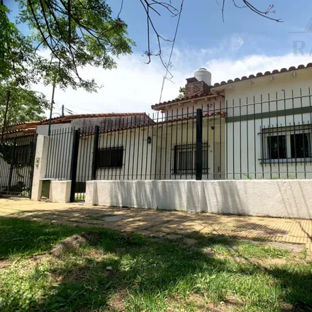 Buy this 2 bed house on 25 de Mayo 380 in B1852 GAU Burzaco, Argentina