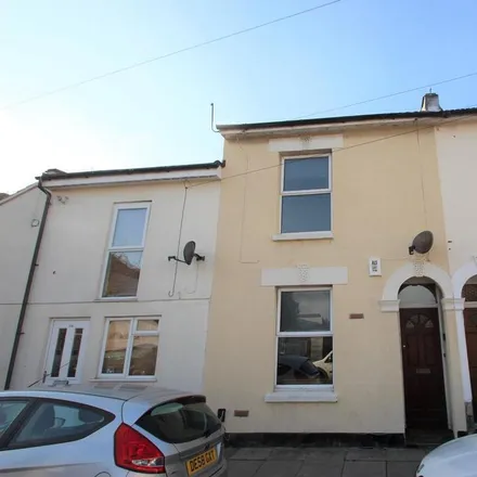 Rent this 4 bed townhouse on Cleveland Road in Portsmouth, PO5 1SG