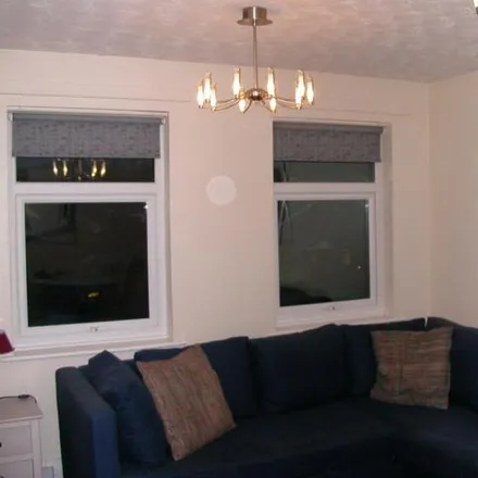 Image 3 - Kinross Close, Winwick, WA2 0UT, United Kingdom - Apartment for rent