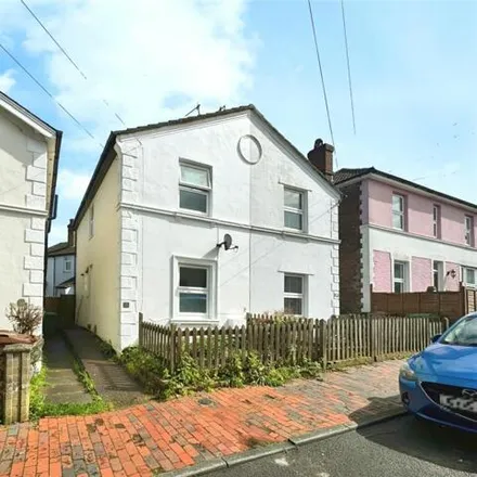 Buy this 3 bed duplex on Granville Road in Royal Tunbridge Wells, TN1 2NU