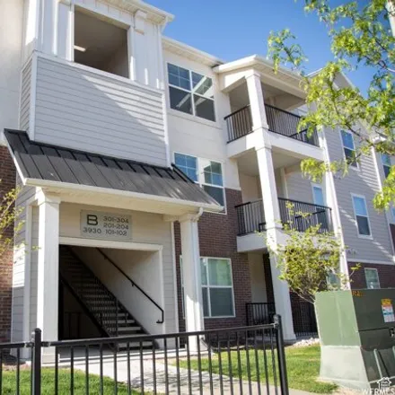 Buy this 3 bed condo on B in 3930 West 1850 North, Lehi