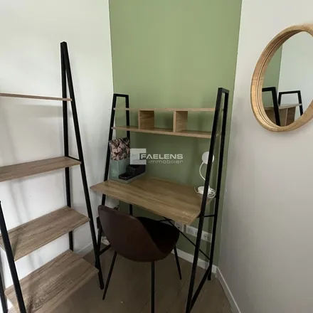 Image 5 - 29 Rue Louis Bergot, 59024 Lille, France - Apartment for rent