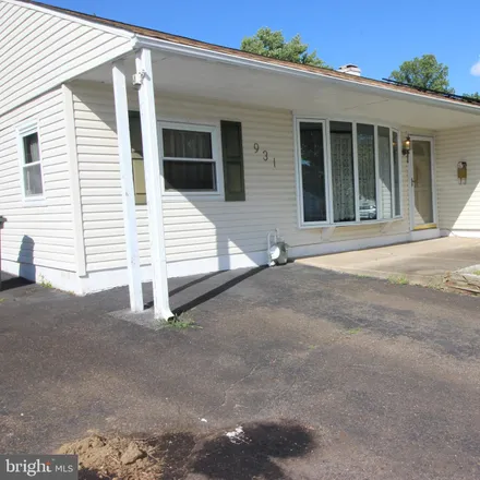 Buy this 3 bed house on 931 Rozel Avenue in Southampton, Upper Southampton Township