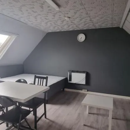 Rent this 1 bed apartment on Windmolenstraat 60;62;64;66 in 3500 Hasselt, Belgium