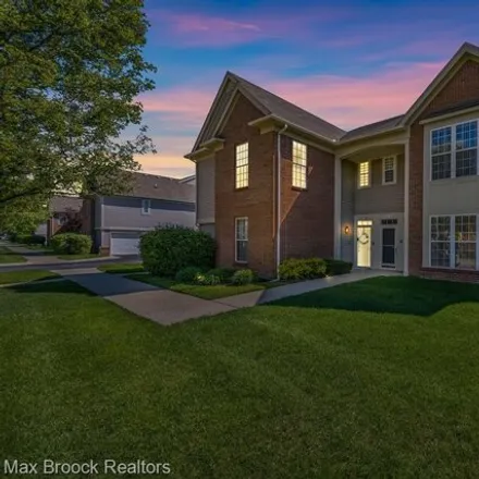 Image 1 - 51860 Adler Park Drive East, Chesterfield Township, MI 48051, USA - Condo for sale