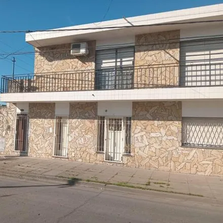 Buy this 4 bed house on Garibaldi 289 in Partido de Zárate, 2800 Zárate