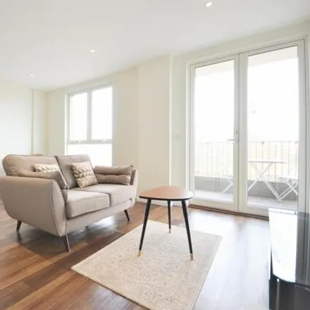 Buy this 1 bed apartment on Bollo Bridge Road in London, W3 8FX
