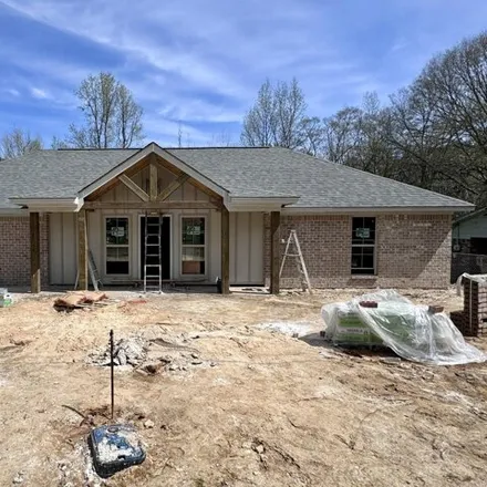 Buy this 3 bed house on Simpson Circle in Mendenhall, Simpson County