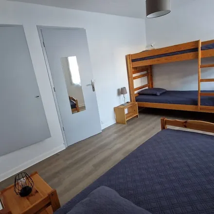 Rent this 2 bed house on 30240 Le Grau-du-Roi