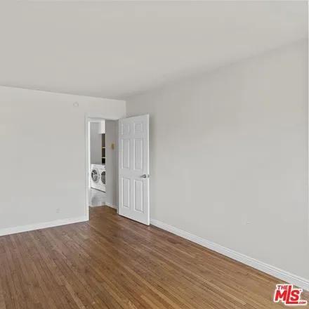 Image 1 - 1033 6th Street - Apartment for rent