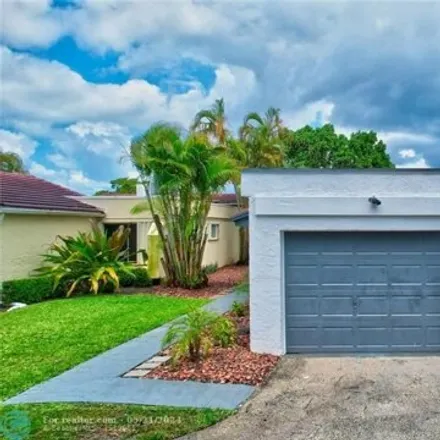 Rent this 2 bed house on 5623 Ainsley Court in Palm Beach County, FL 33437