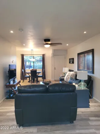 Image 8 - 4405 North Paradise Village Parkway West, Phoenix, AZ 85028, USA - Apartment for rent