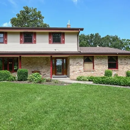 Image 3 - S74W32624 Twin Oaks Ct, Mukwonago, Wisconsin, 53149 - House for sale
