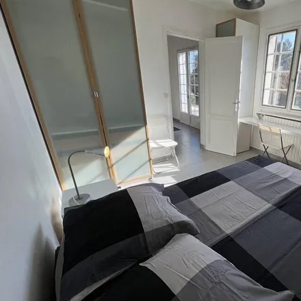 Rent this 5 bed house on Le Verdon in Rue de la Gare, 33123 Le Verdon-sur-Mer