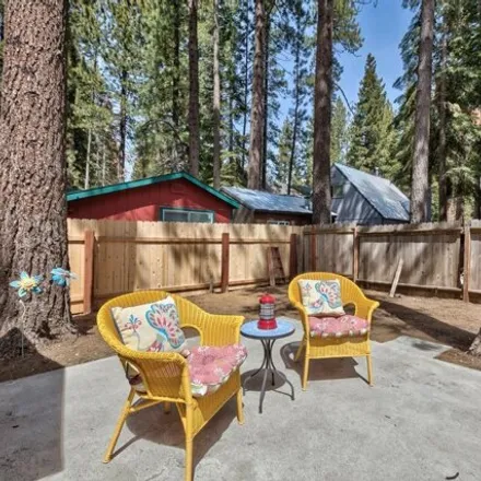 Image 4 - 1539 Margaret Avenue, Tahoe Valley, South Lake Tahoe, CA 96150, USA - House for sale