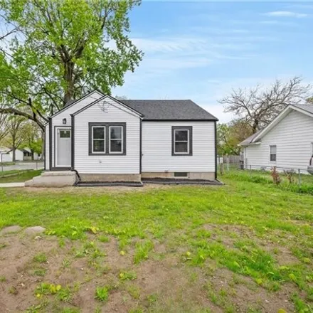 Image 1 - 678 East 27th Street, Des Moines, IA 50317, USA - House for sale