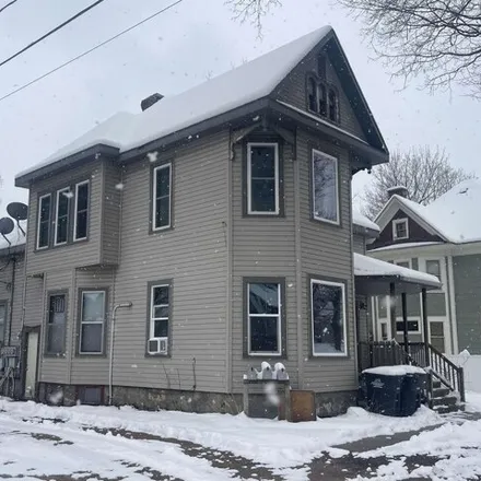 Buy this studio house on 464 West Picnic Street in Shawano, WI 54166