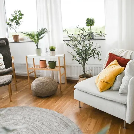 Rent this 1 bed apartment on Regementsvägen 5 in 254 57 Helsingborg, Sweden