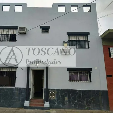 Buy this studio house on Crisóstomo Alvarez 3850 in Parque Avellaneda, C1407 IVT Buenos Aires