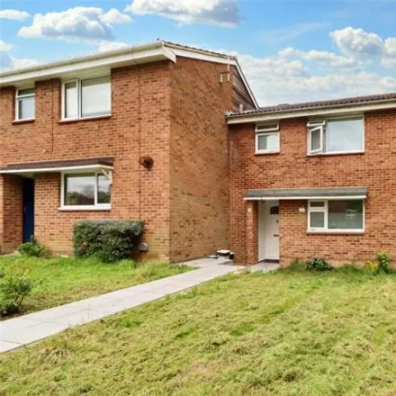 Buy this 3 bed townhouse on Langton Close in Knaphill, GU21 3QJ