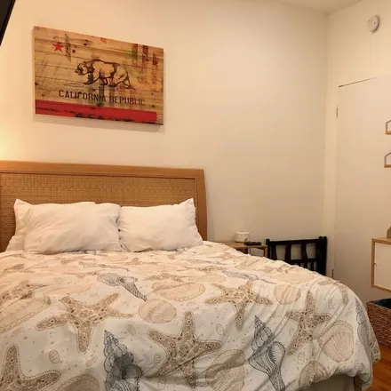 Rent this 1 bed house on Santa Monica