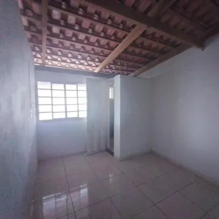 Rent this 2 bed house on Rua Lagoa da Prata in Divinópolis - MG, 35503-822
