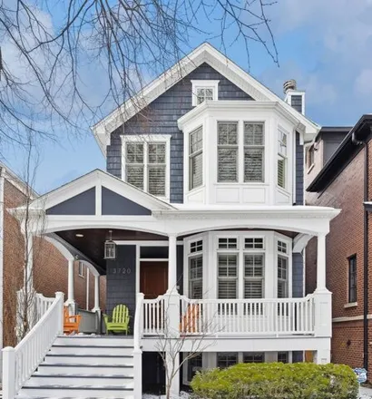 Buy this 6 bed house on 3720 North Leavitt Street in Chicago, IL 60625