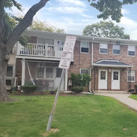Buy this 1 bed condo on 1 B Hemlock Drive in North Bay Shore, Suffolk County
