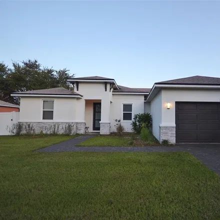 Buy this 3 bed house on 565 Eagle Court in Polk County, FL 34759