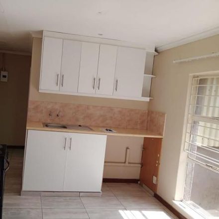 Rent this 1 bed house on Peggy Vera Road in Kibler Park, Johannesburg