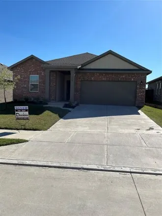 Rent this 3 bed house on Richmond Drive in Lavon, TX 75166