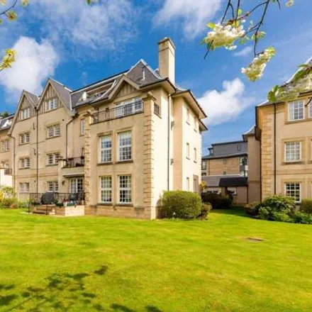 Rent this 4 bed apartment on 19 Kinnear Road in City of Edinburgh, EH3 5PE